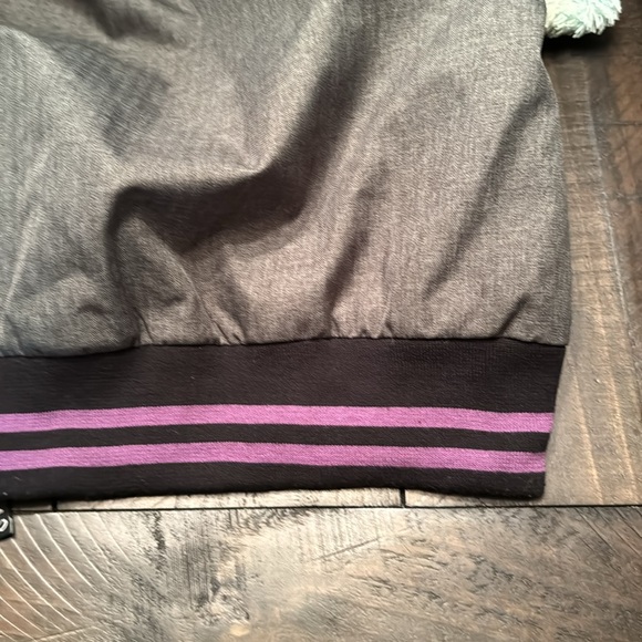 Saga Outwear hooded ski jacket. Size XL. - Picture 17 of 17